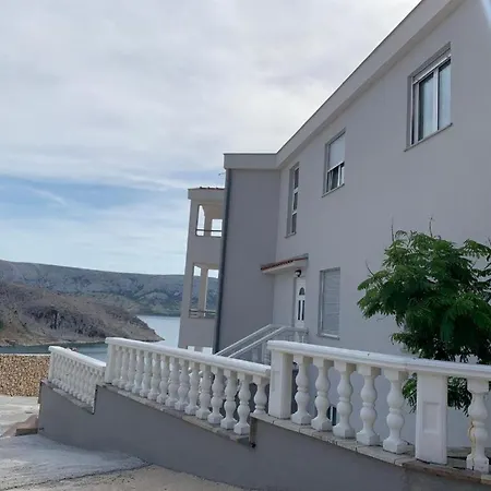 Apartments By Resort Culina Metajna Exterior photo